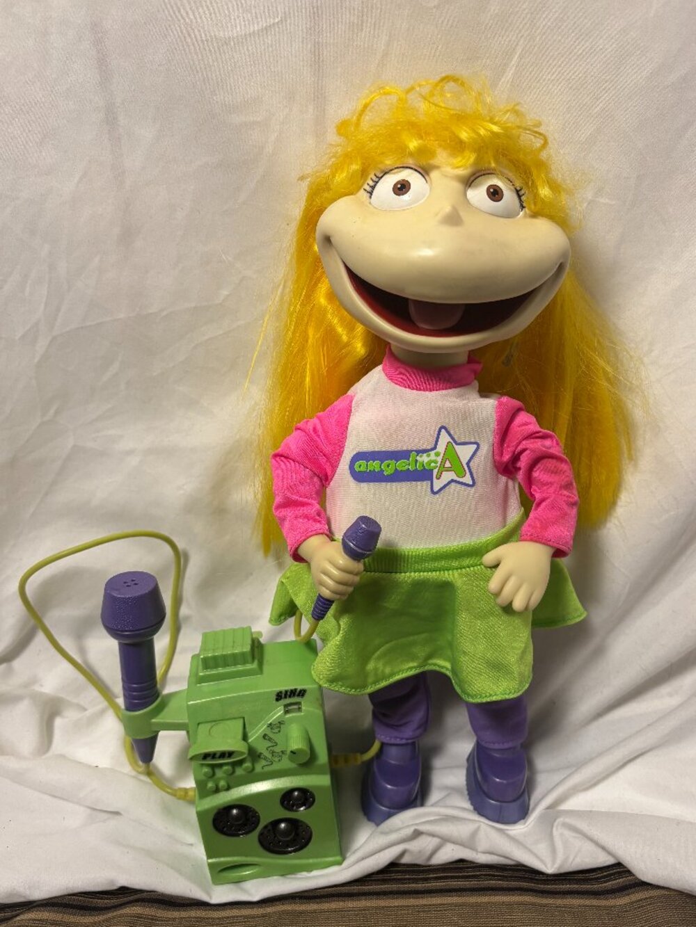 2000s Rugrats Angelica Karaoke Singing Doll w/ Microphone & Machine
